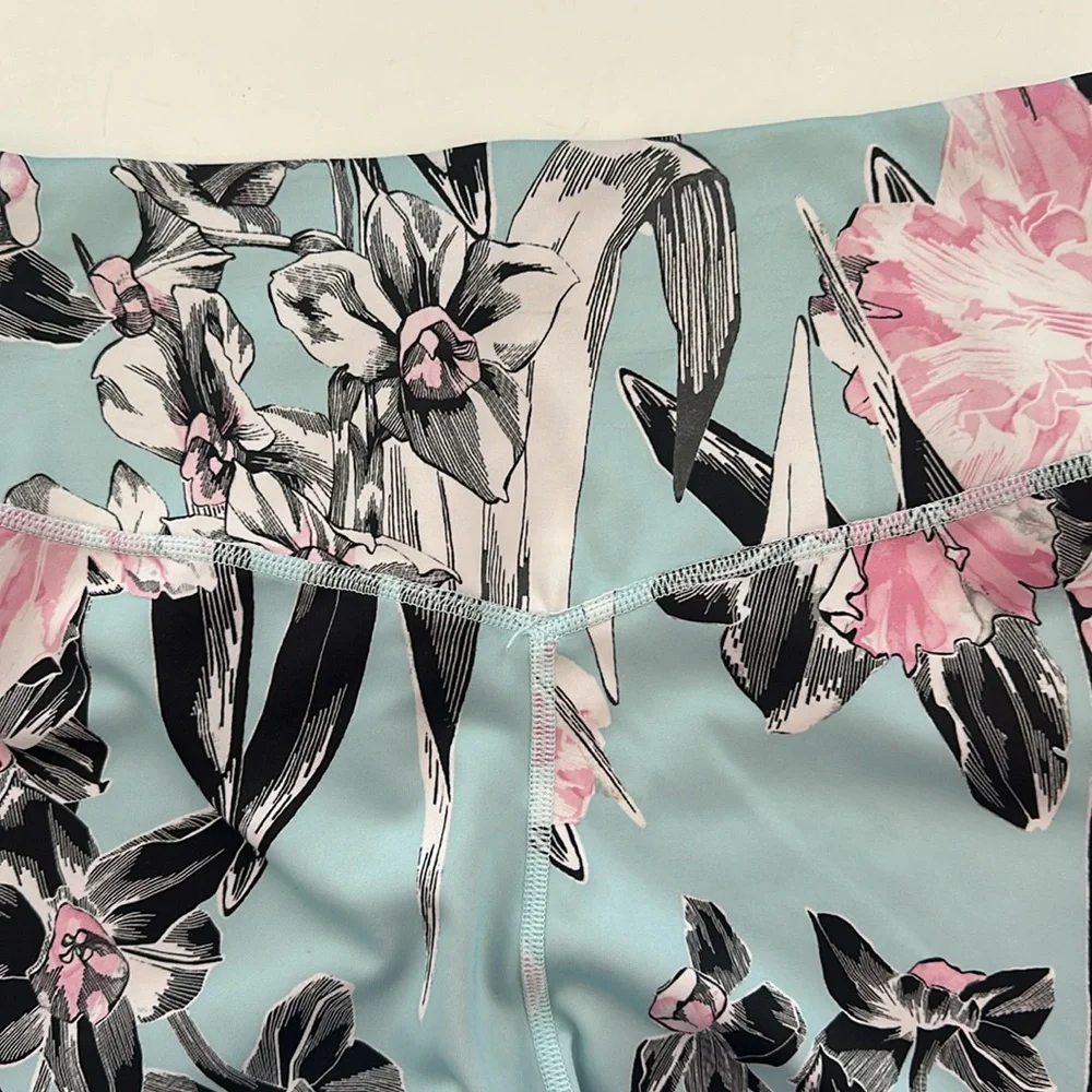 Nike Dri Fit Blue floral leggings Size M - Picture 14 of 16